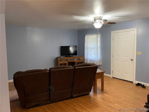 7659 Walnut Rd, Gloucester, VA 23061 photo 4