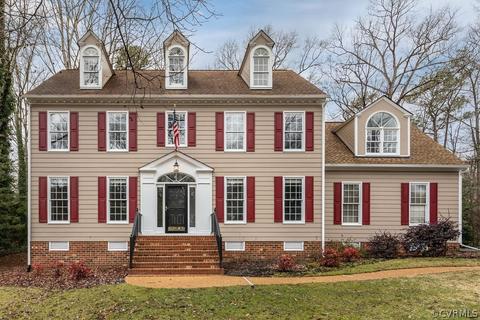 5712 Maple Brook Dr, Midlothian, VA 23112 photo 1