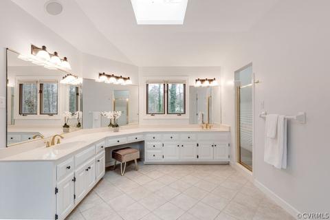 5712 Maple Brook Dr, Midlothian, VA 23112 photo 5