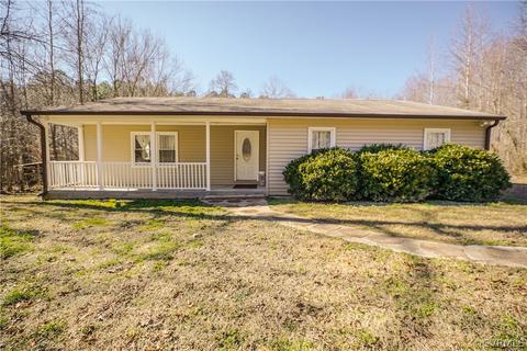 2461 E Courthouse Rd, Blackstone, VA 23824 photo 1