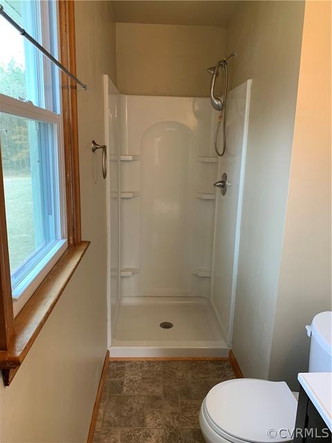 6306 White Oak Rd, Wilsons, VA 23894 photo 33