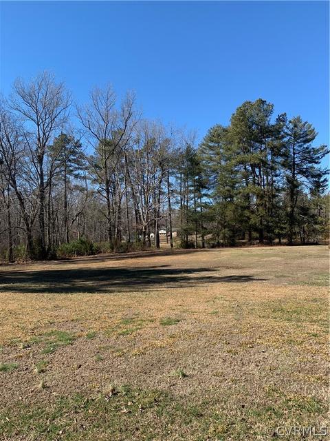 6306 White Oak Rd, Wilsons, VA 23894 photo 4