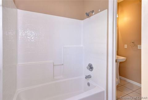 240 Bailey Park Dr, Hampton, VA 23669 photo 17