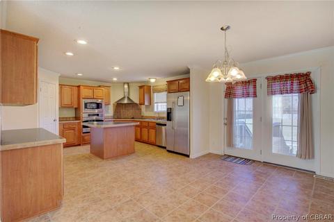 10338 Woods Cross Rd, Gloucester, VA 23061 photo 5
