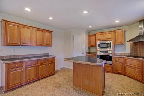 10338 Woods Cross Rd, Gloucester, VA 23061 photo 7