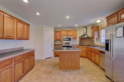 10338 Woods Cross Rd, Gloucester, VA 23061 photo 6