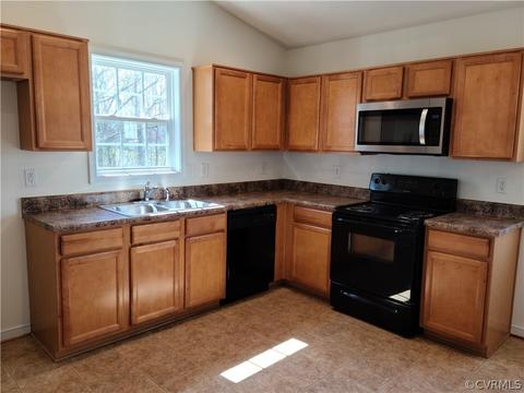 4624 Raspberry Patch Ln, Henrico, VA 23231 photo 2