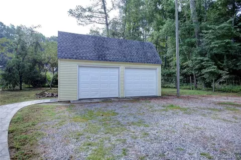 5479 Pikes Way, Gloucester, VA 23061 photo 4