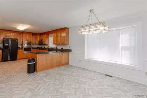 13005 Chipstead Rd, Chester, VA 23831 photo 7