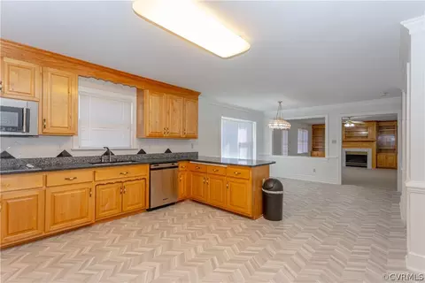 13005 Chipstead Rd, Chester, VA 23831 photo 11