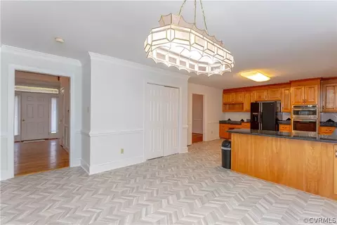 13005 Chipstead Rd, Chester, VA 23831 photo 8