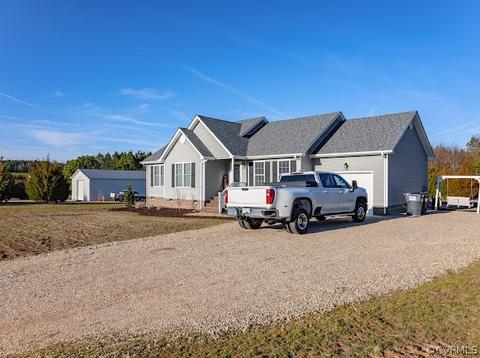 8463 Pine Acres Ln, Carson, VA 23830 photo 2