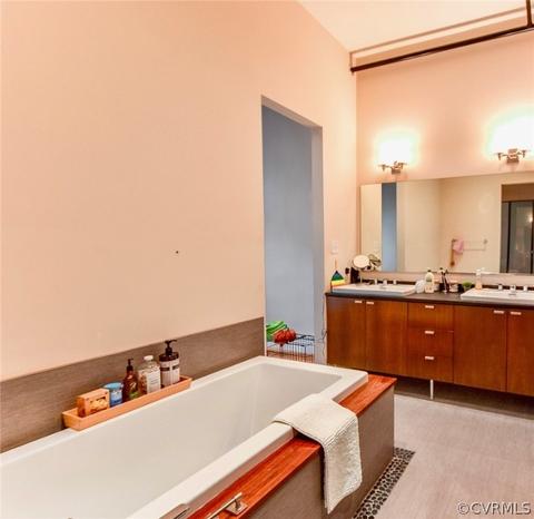 105 E Broad St, Richmond, VA 23219 photo 17