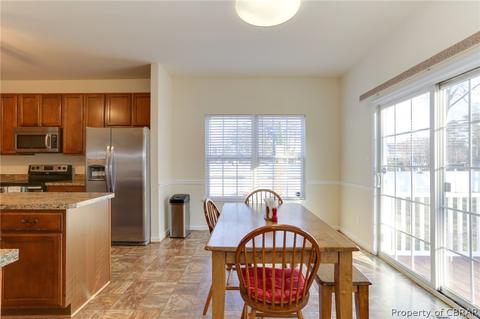 6872 Emerson Ln, Gloucester, VA 23072 photo 12