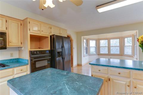 76 Old Meribeth Rd, Hampton, VA 23669 photo 19