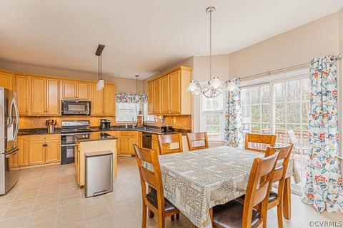 11643 Explorer Dr, Midlothian, VA 23114 photo 7