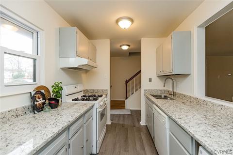 11705 N Briar Patch Dr, Midlothian, VA 23113 photo 5
