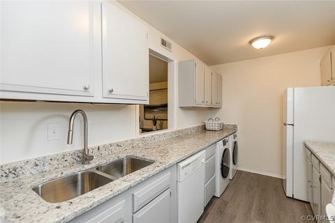 11705 N Briar Patch Dr, Midlothian, VA 23113 photo 6