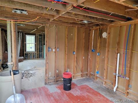 6186 Burleigh Rd, Gloucester, VA 23061 photo 9