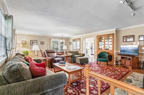 5619 Millwood Dr, Gloucester, VA 23061 photo 7