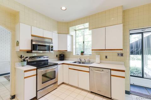 8 Oak Ln, Richmond, VA 23226 photo 20