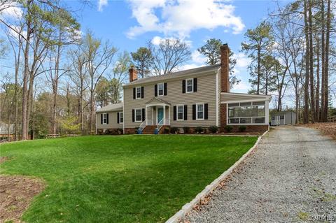3831 Darby Dr, Midlothian, VA 23113 photo 2