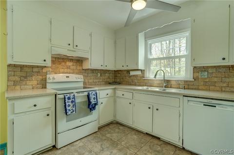 2863 Iverson Rd, Midlothian, VA 23112 photo 15