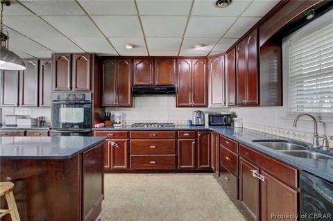 11 Collie Ln, Saluda, VA 23149 photo 9