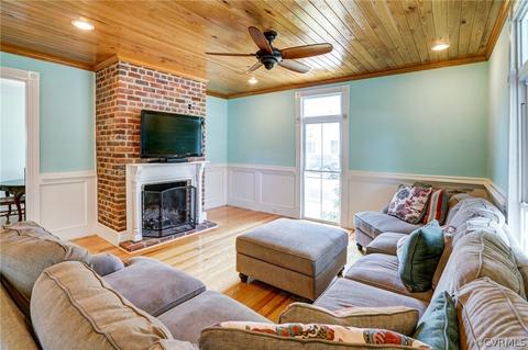 827 Lee St, West Point, VA 23181 photo 8