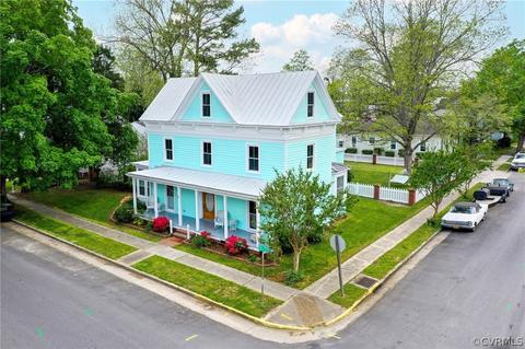 827 Lee St, West Point, VA 23181 photo 3