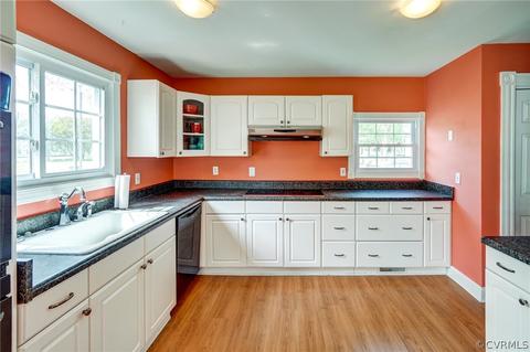 827 Lee St, West Point, VA 23181 photo 17