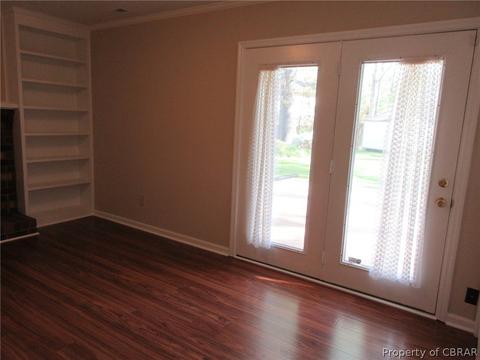 302 Chantilly Ct, Hampton, VA 23669 photo 16