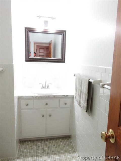 302 Chantilly Ct, Hampton, VA 23669 photo 17
