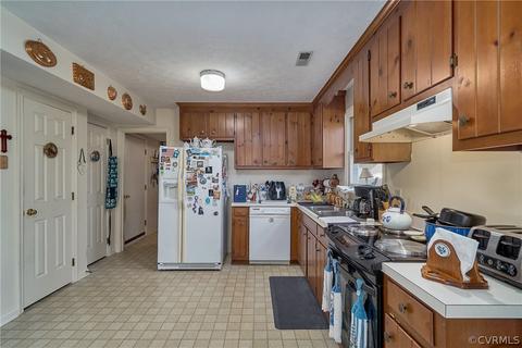 2114 Lee St, West Point, VA 23181 photo 14