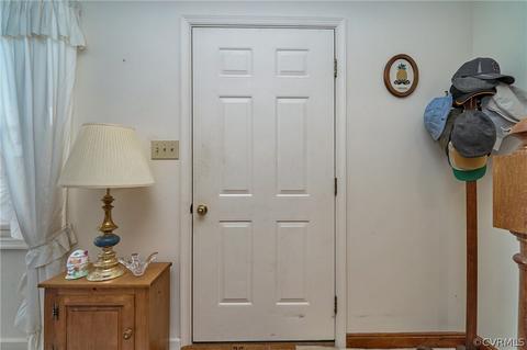 2114 Lee St, West Point, VA 23181 photo 10