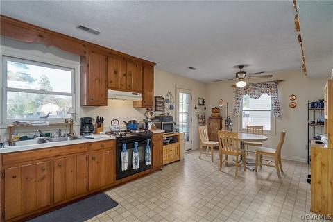2114 Lee St, West Point, VA 23181 photo 16