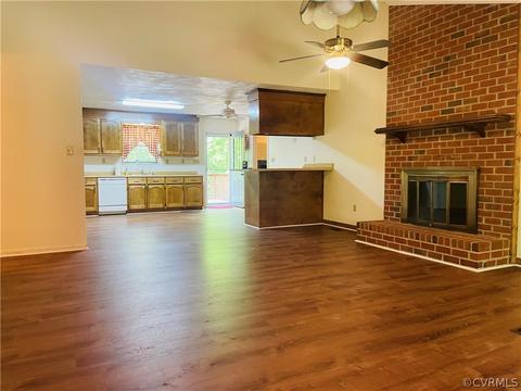 7484 Hell Neck Rd, Gloucester, VA 23061 photo 3