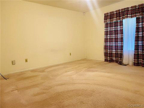 7484 Hell Neck Rd, Gloucester, VA 23061 photo 11