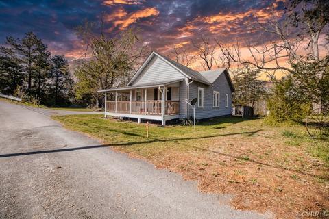 121 Mann Rd, Crewe, VA 23930 photo 1