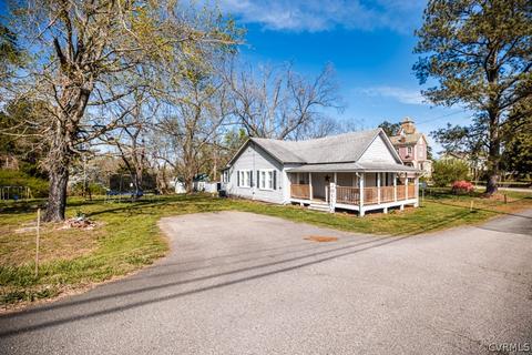 121 Mann Rd, Crewe, VA 23930 photo 2