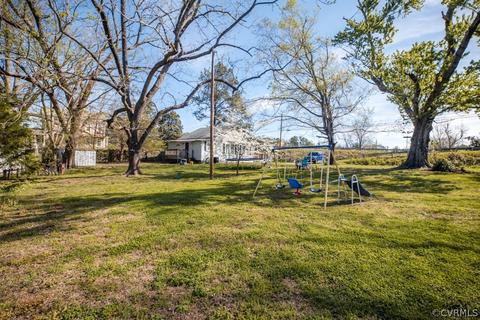 121 Mann Rd, Crewe, VA 23930 photo 4