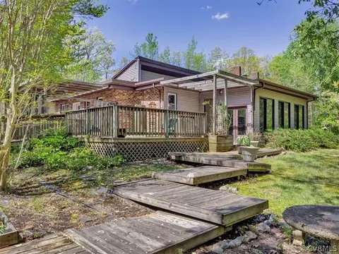 7201 Ledo Rd, Moseley, VA 23120 photo 3