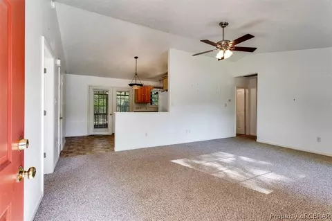 7640 Rob Ln, Gloucester, VA 23061 photo 4