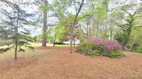 7794 Waters Edge Ln, Gloucester Point, VA 23062 photo 2