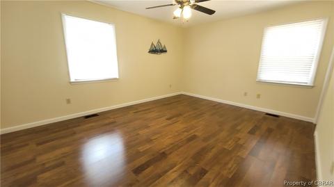7794 Waters Edge Ln, Gloucester Point, VA 23062 photo 14
