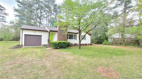 7794 Waters Edge Ln, Gloucester Point, VA 23062 photo 1