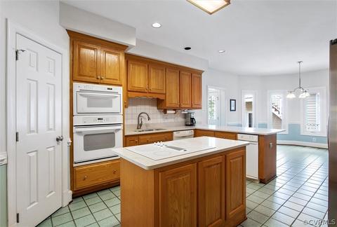 14200 Leafield Dr, Midlothian, VA 23113 photo 12