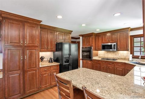 11220 Lynngate Ln, Midlothian, VA 23113 photo 12