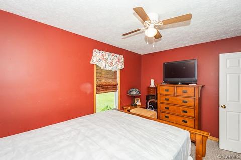 9060 Samaria Ln, Providence Forge, VA 23140 photo 2