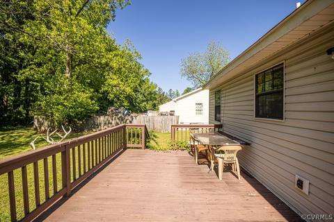 707 Nottoway Ave, Blackstone, VA 23824 photo 5
